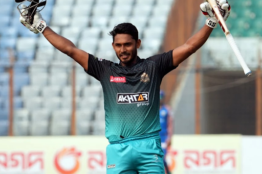‌NED vs BAN | Twitter reacts to perplexed Tanzid as beaming bouncer gets stuck in helmet
